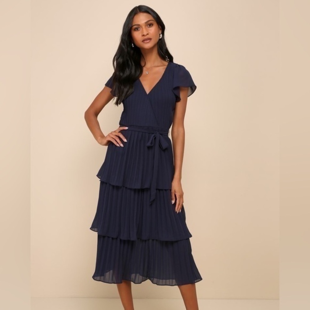 ⚫️ Lulus Decadent Dreams Navy Blue Plisse Tiered Maxi Dress retails $79